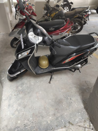 Black Honda Activa i