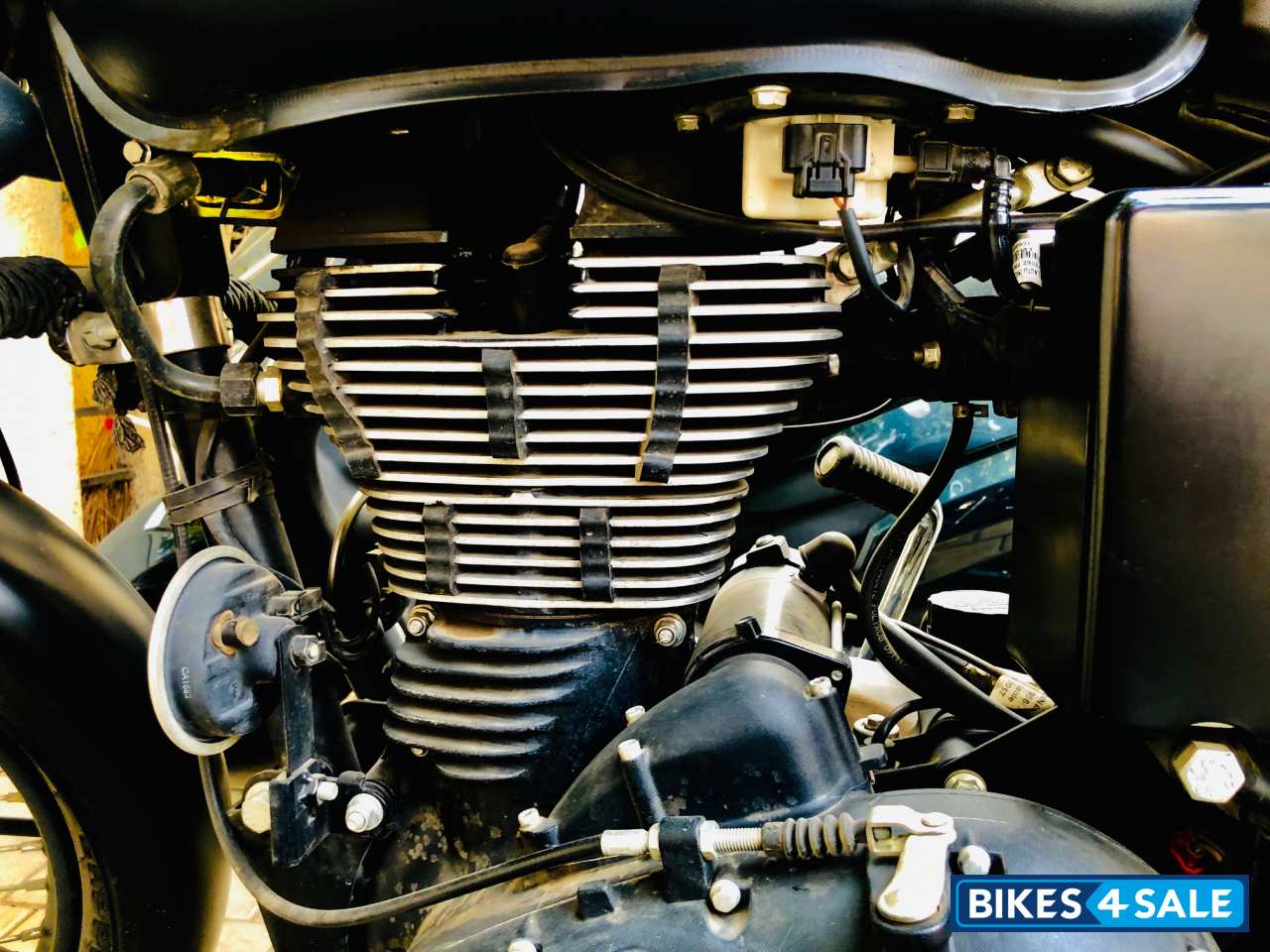 Royal Enfield Classic Stealth Black