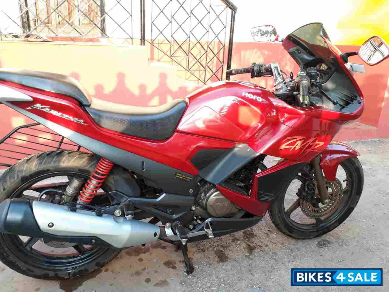 Used 2015 model Hero Karizma ZMR for sale in Ratnagiri. ID 207641. Red