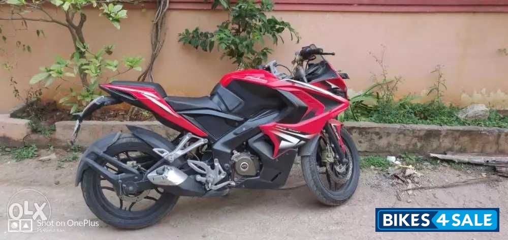 Red Bajaj Pulsar RS 200 ABS