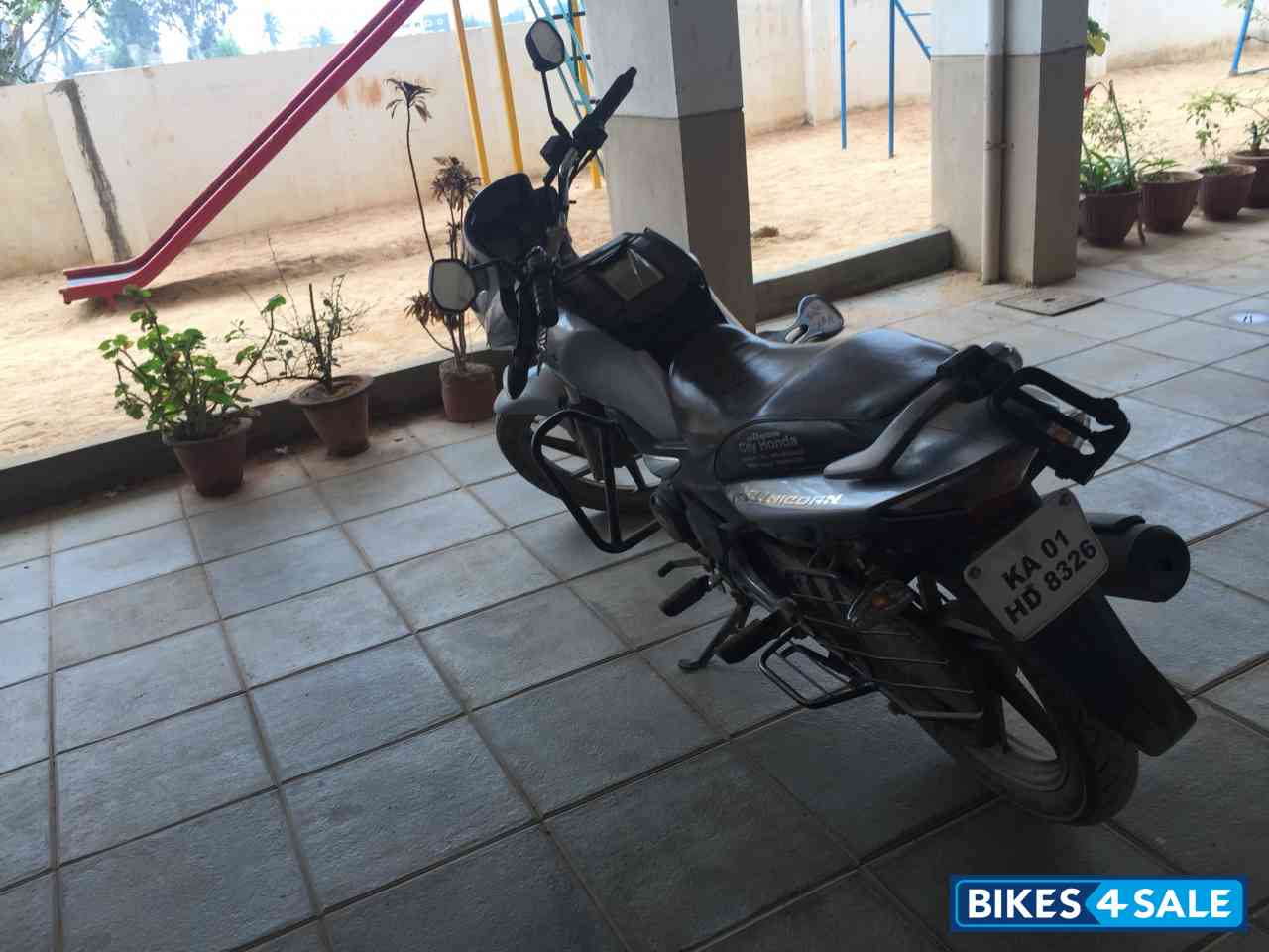 Silver Honda CB Unicorn