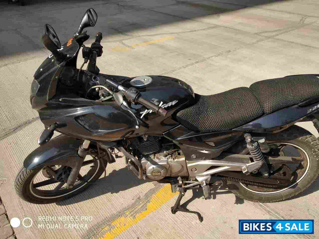 Bajaj Pulsar 220 DTSFi