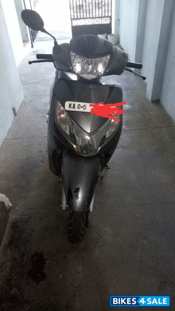 Grey Honda Activa 125