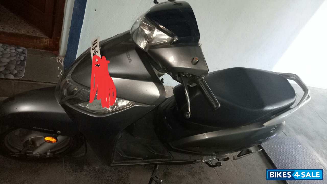 Grey Honda Activa 125