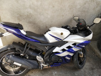 White Blue Yamaha YZF R15 V2
