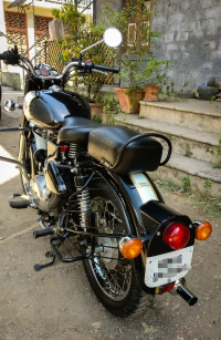 Black Royal Enfield Classic 500