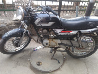 Black Bajaj CT 100