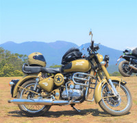 Royal Enfield Classic Desert Storm