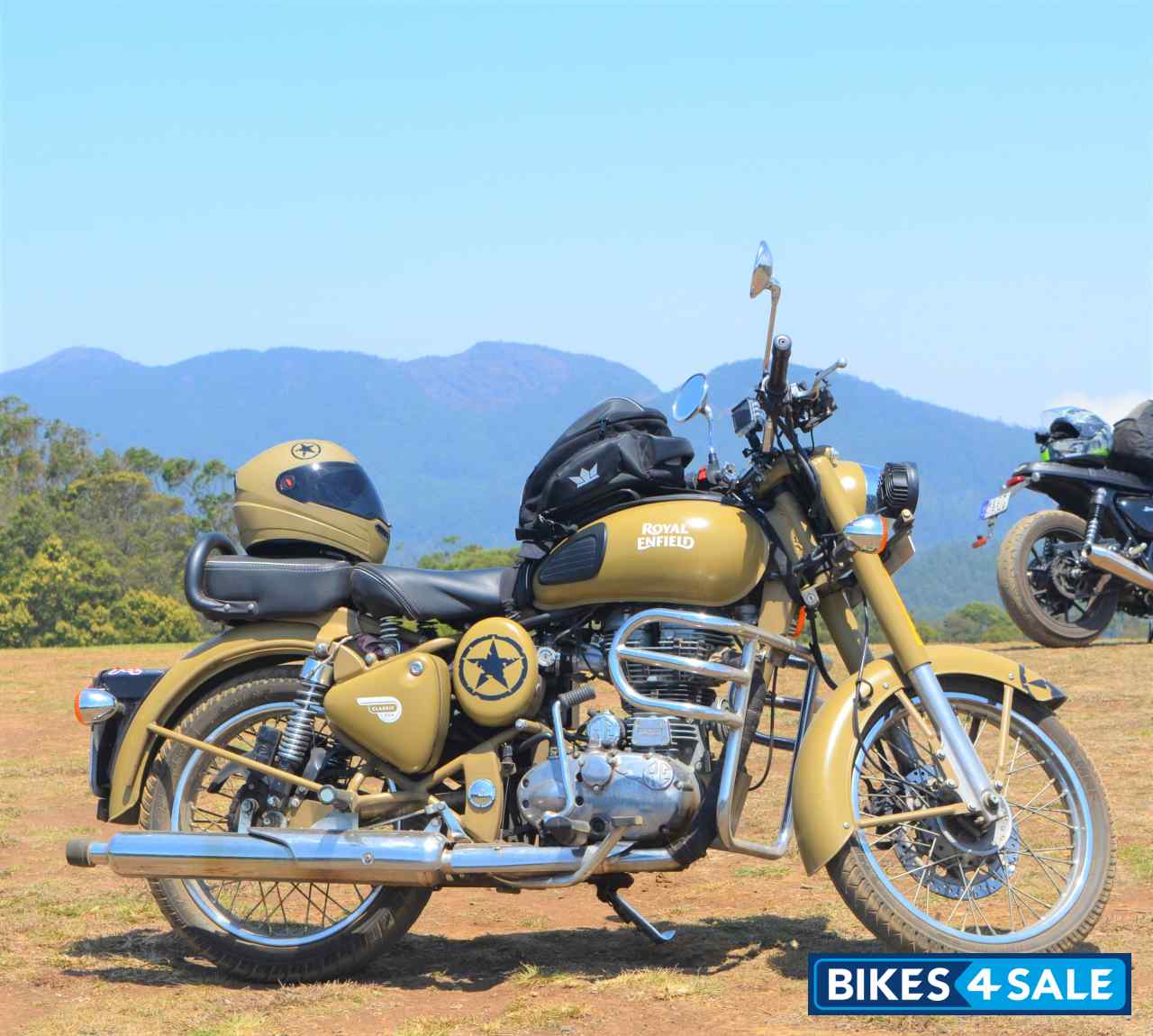 Royal Enfield Classic Desert Storm Royal Enfield Classic Desert Storm