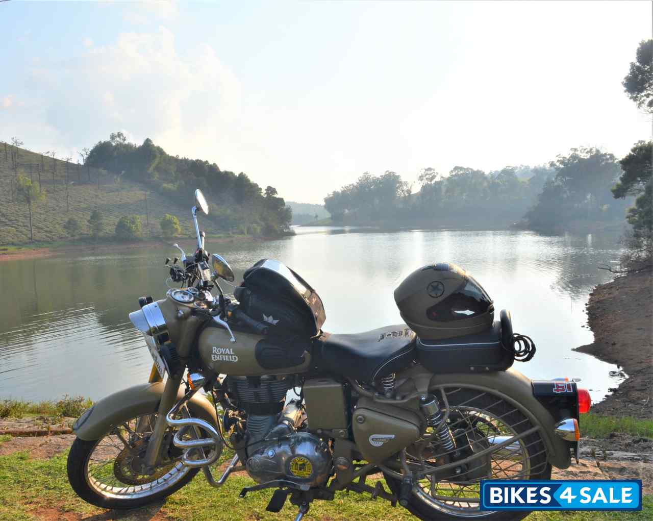 Royal Enfield Classic Desert Storm Royal Enfield Classic Desert Storm