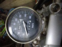 Black Bajaj Avenger 220 DTS-i
