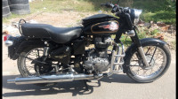 Black Royal Enfield Bullet Standard 350