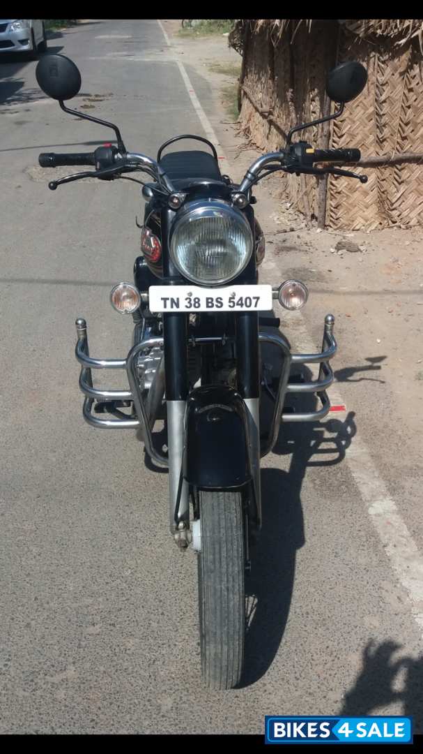 Black Royal Enfield Bullet Standard 350