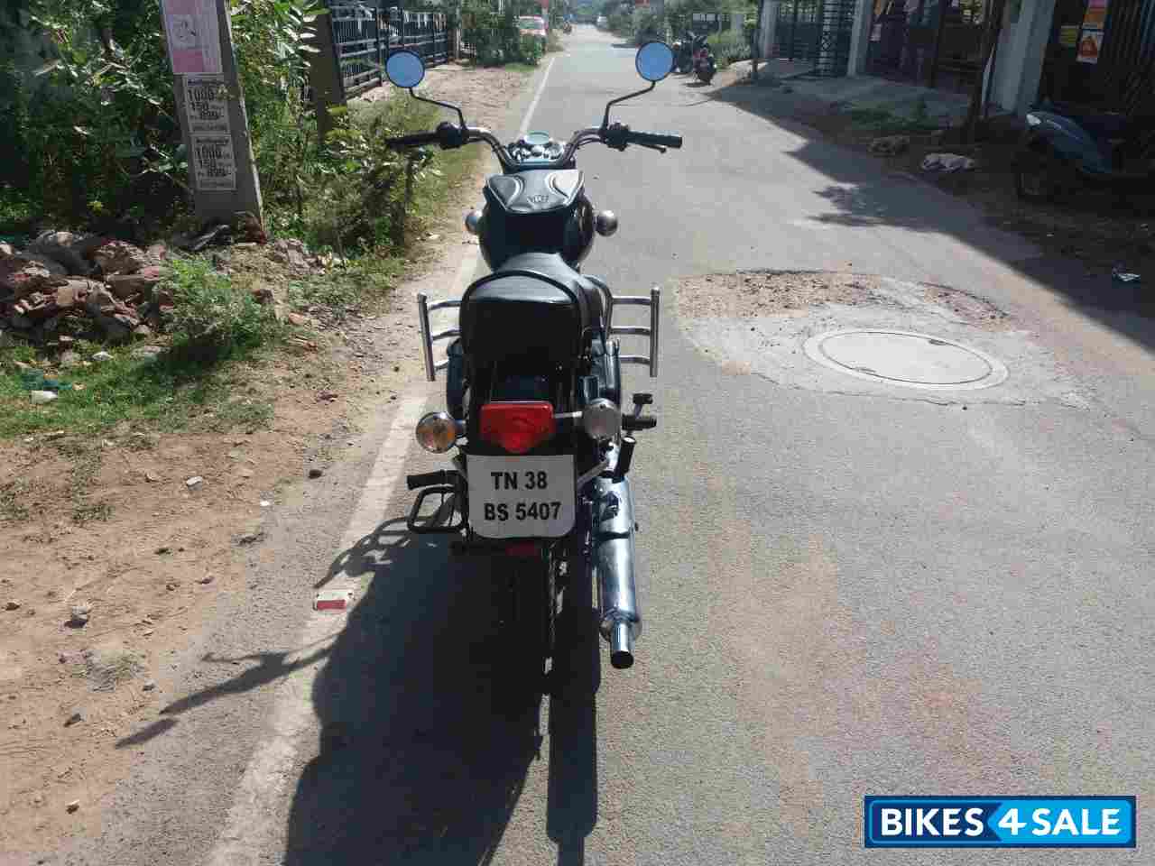 Black Royal Enfield Bullet Standard 350