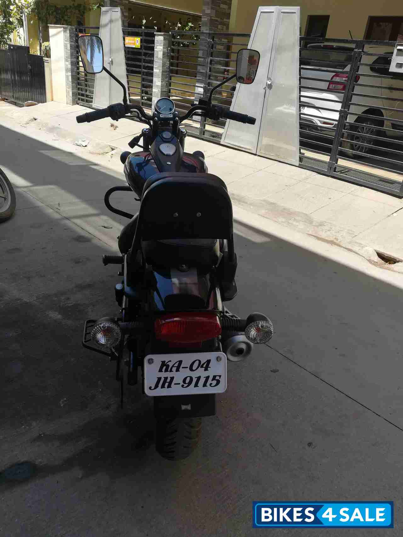 Navy Blue Bajaj Avenger Street 150 Navy Blue Bajaj Avenger Street 150