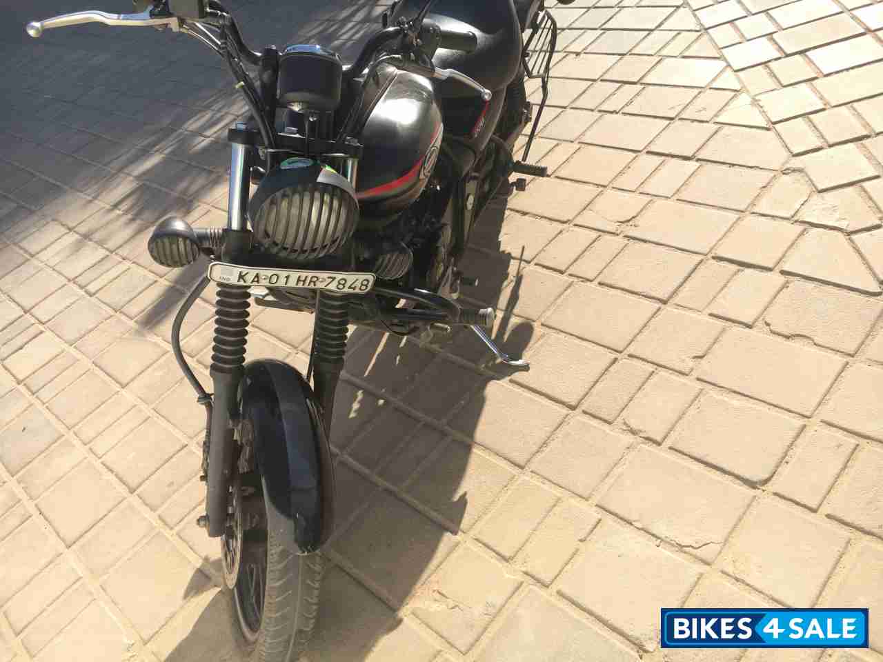 Bajaj Avenger Street 220