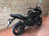 Black Kawasaki Versys 650