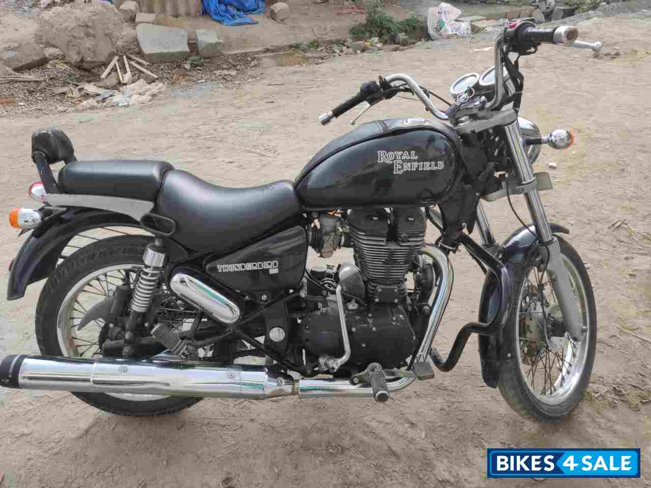 Black Royal Enfield Thunderbird TwinSpark 350 Black Royal Enfield Thunderbird TwinSpark 350