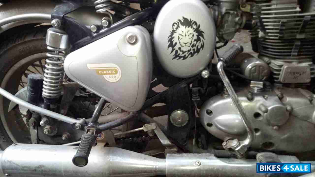 Royal Enfield Classic 350