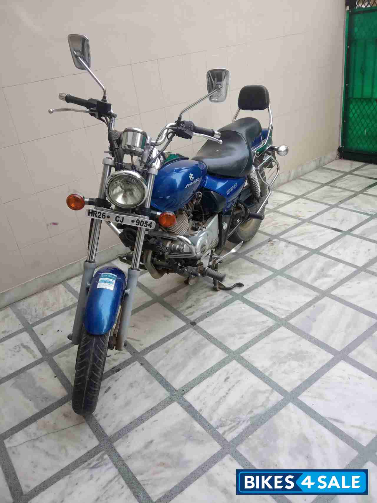 Bajaj Avenger 220 DTS-i Bajaj Avenger 220 DTS-i