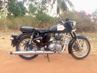 Black Royal Enfield Classic 350