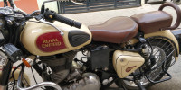 Royal Enfield Classic 500