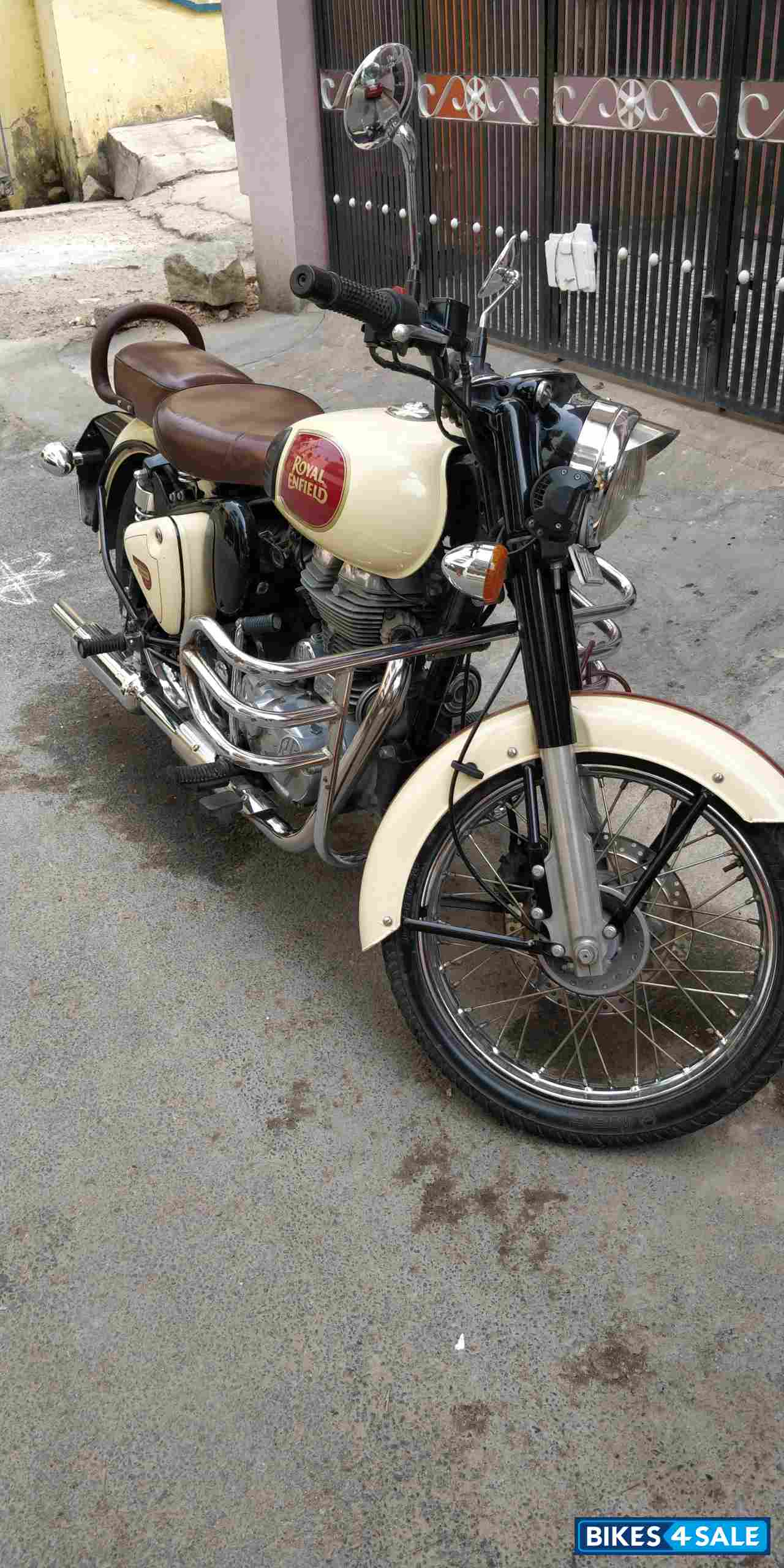 Royal Enfield Classic 500