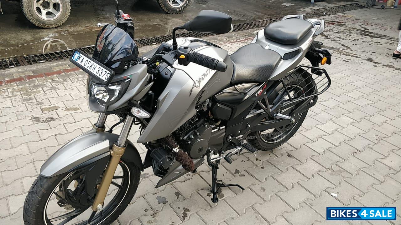 Used 2017 Model Tvs Apache Rtr 200 4v For Sale In Bangalore Id