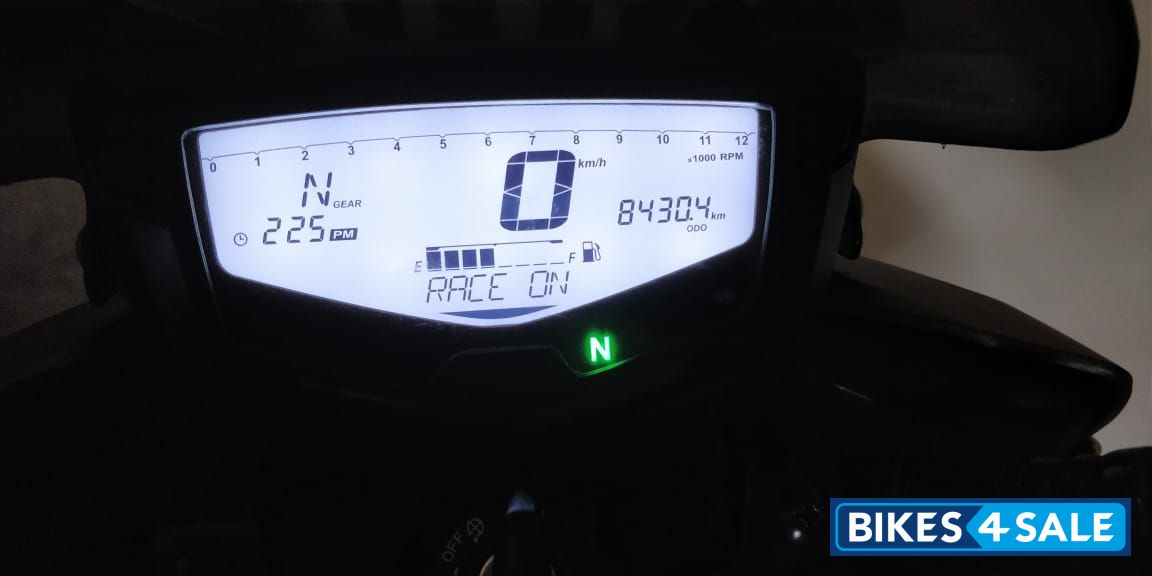 TVS Apache RTR 200 4V TVS Apache RTR 200 4V