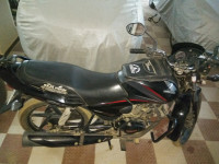 Black Honda CB Shine