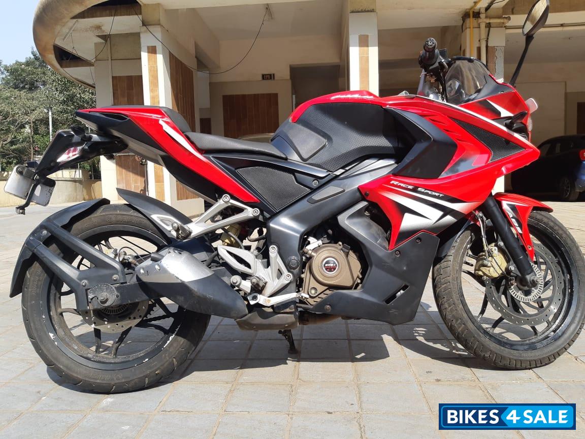 Red Bajaj Pulsar RS 200 ABS