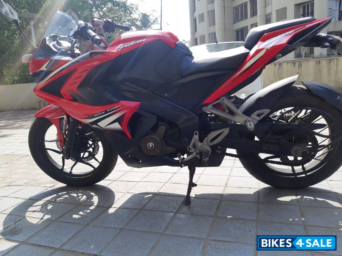 Red Bajaj Pulsar RS 200 ABS