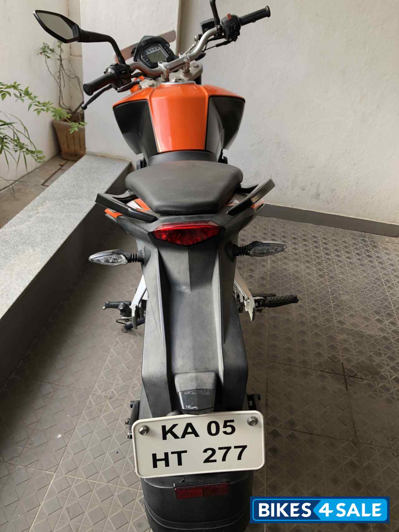 KTM Duke 200