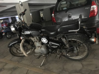 Black Royal Enfield Bullet Standard 500