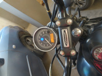 Bajaj Avenger Street 220