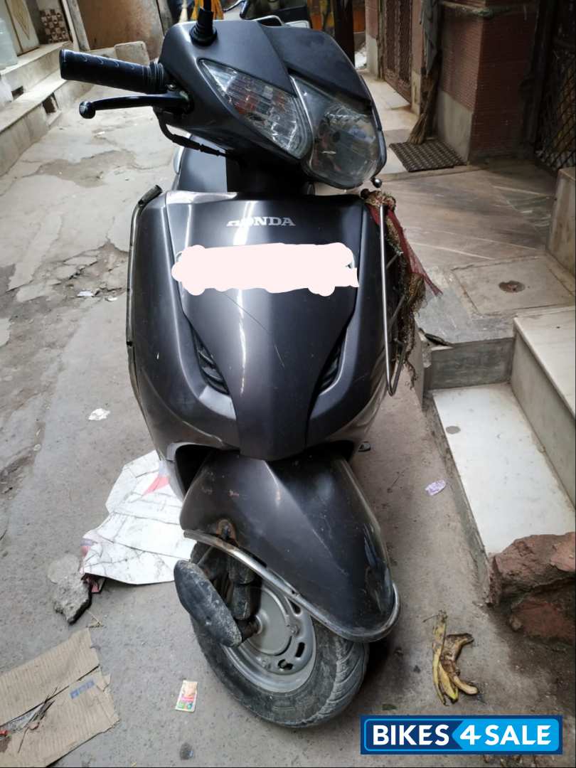Grey Honda Activa 125 Grey Honda Activa 125