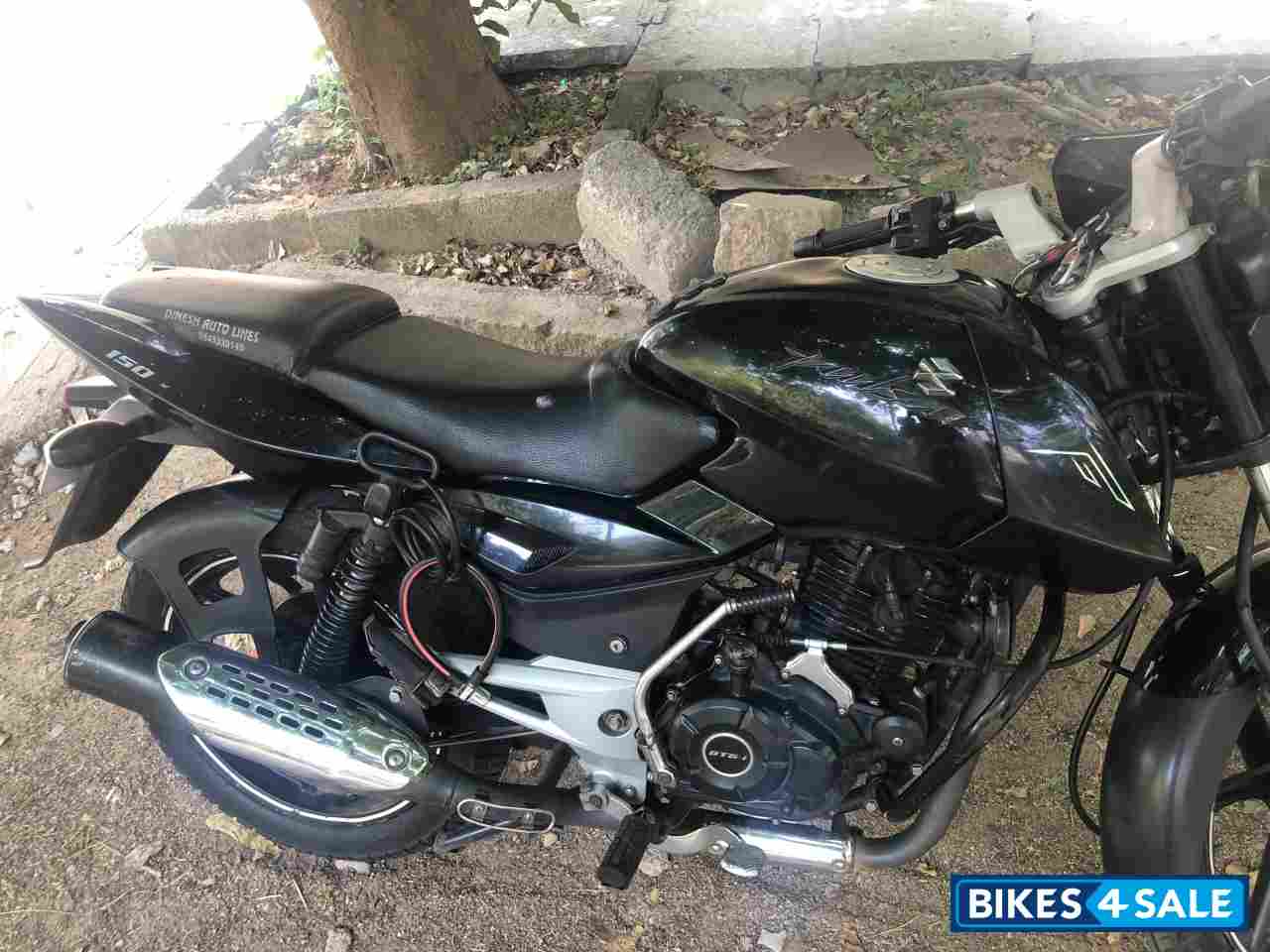 Black Bajaj Pulsar 150 Classic Black Bajaj Pulsar 150 Classic