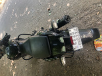 Black Bajaj Pulsar 150 Classic