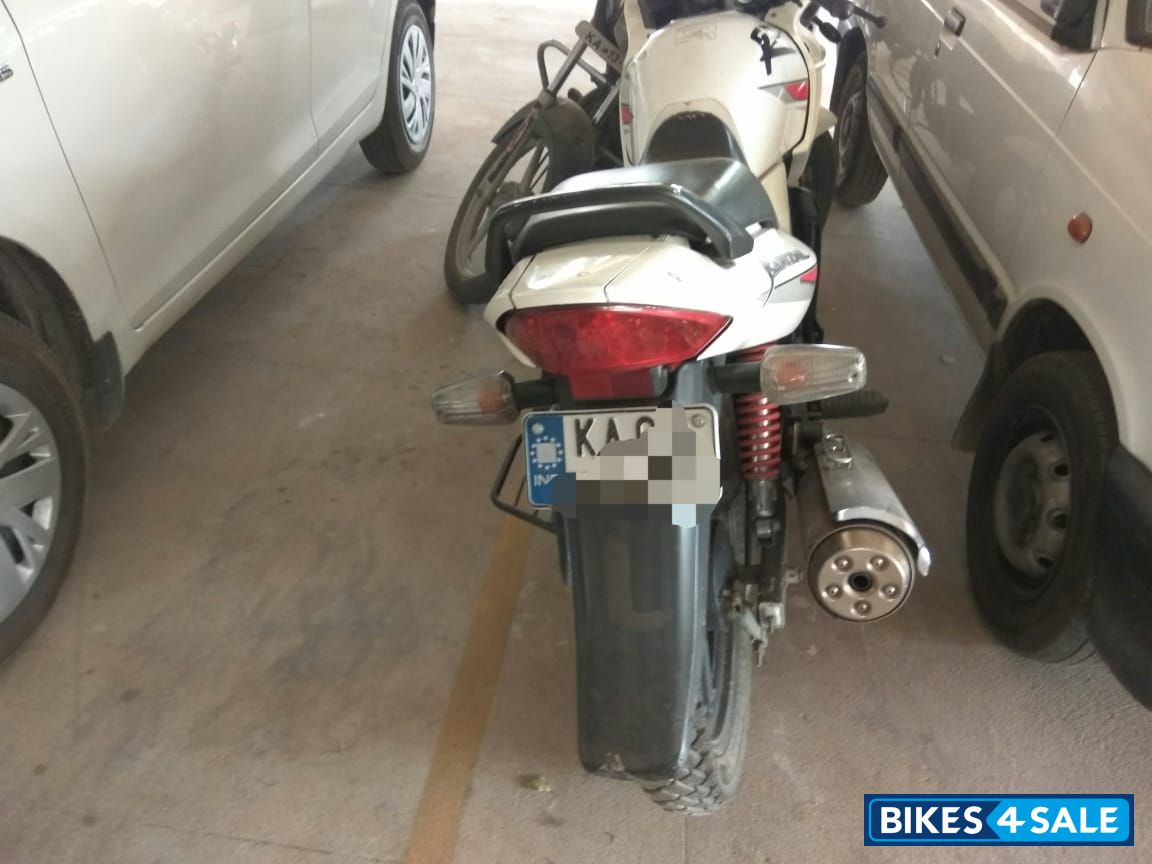 White Hero Karizma R