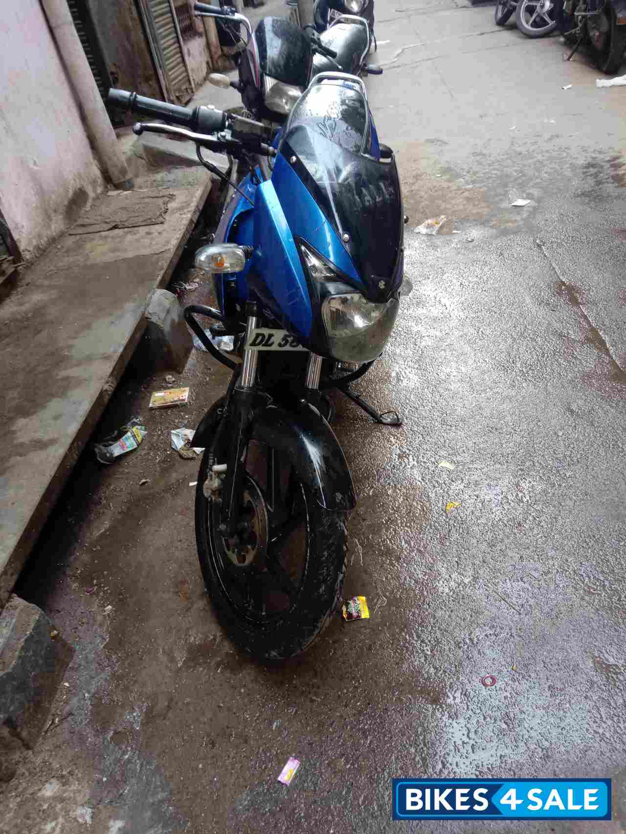 Blue Bajaj Pulsar 150 DTSi