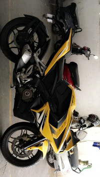 Bajaj Pulsar RS 200 2015 Model