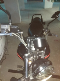 Bajaj Avenger Street 220