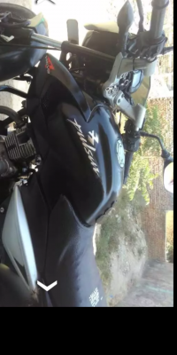 Black Bajaj Pulsar 135LS