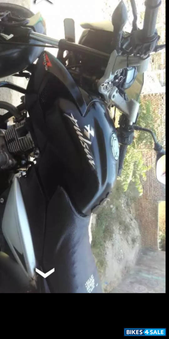 Black Bajaj Pulsar 135LS