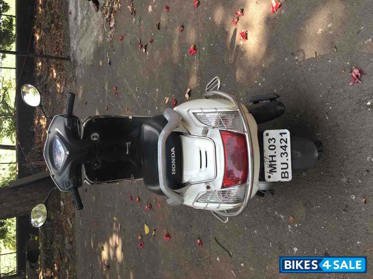 White Honda Activa White Honda Activa