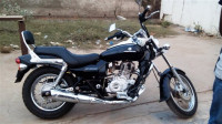 Black Bajaj Avenger 220 DTS-i
