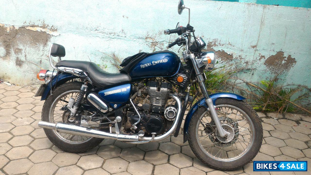Blue Royal Enfield Thunderbird TwinSpark 350 Blue Royal Enfield Thunderbird TwinSpark 350