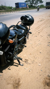 Black Harley Davidson Street 750