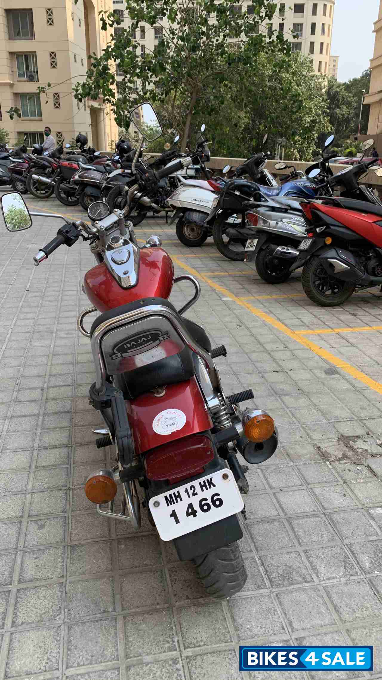 Bajaj Avenger 220 DTS-i