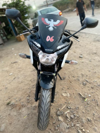 Honda CBR 150R 2015 Model